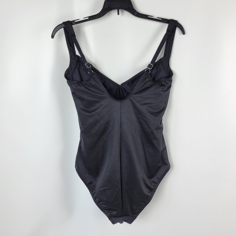 MIRACLESUIT Black One Piece Swimsuit Sz 4/6 - Picture 4 of 11